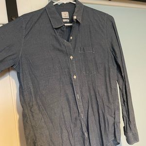 Light Chambray GAP medium shirt